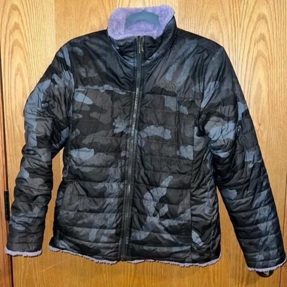 The‎ North Face Camo Reversible Puffer Jacket Purple Trim Mossbud Youth Size XL